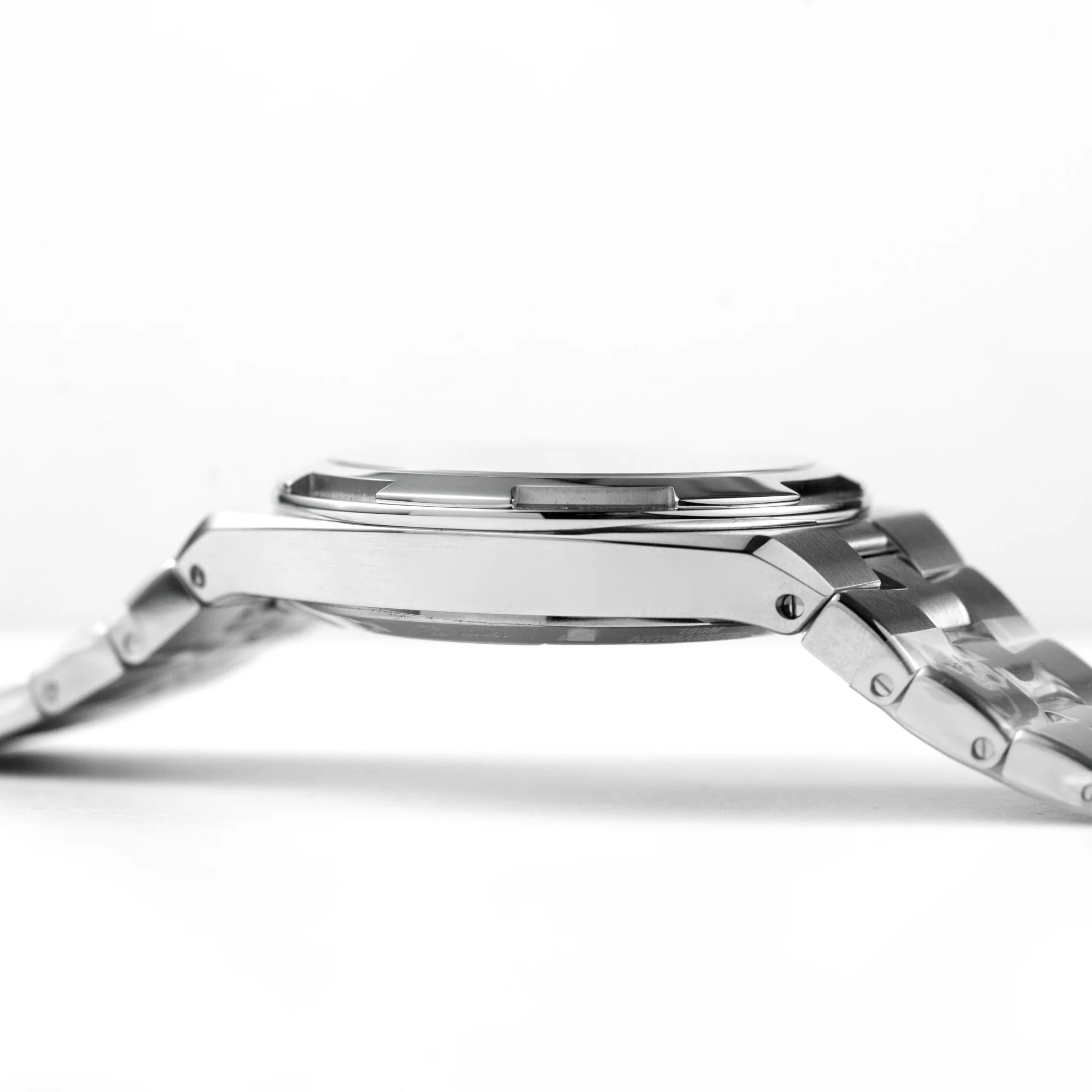 Overseas, 4500V - Image 6