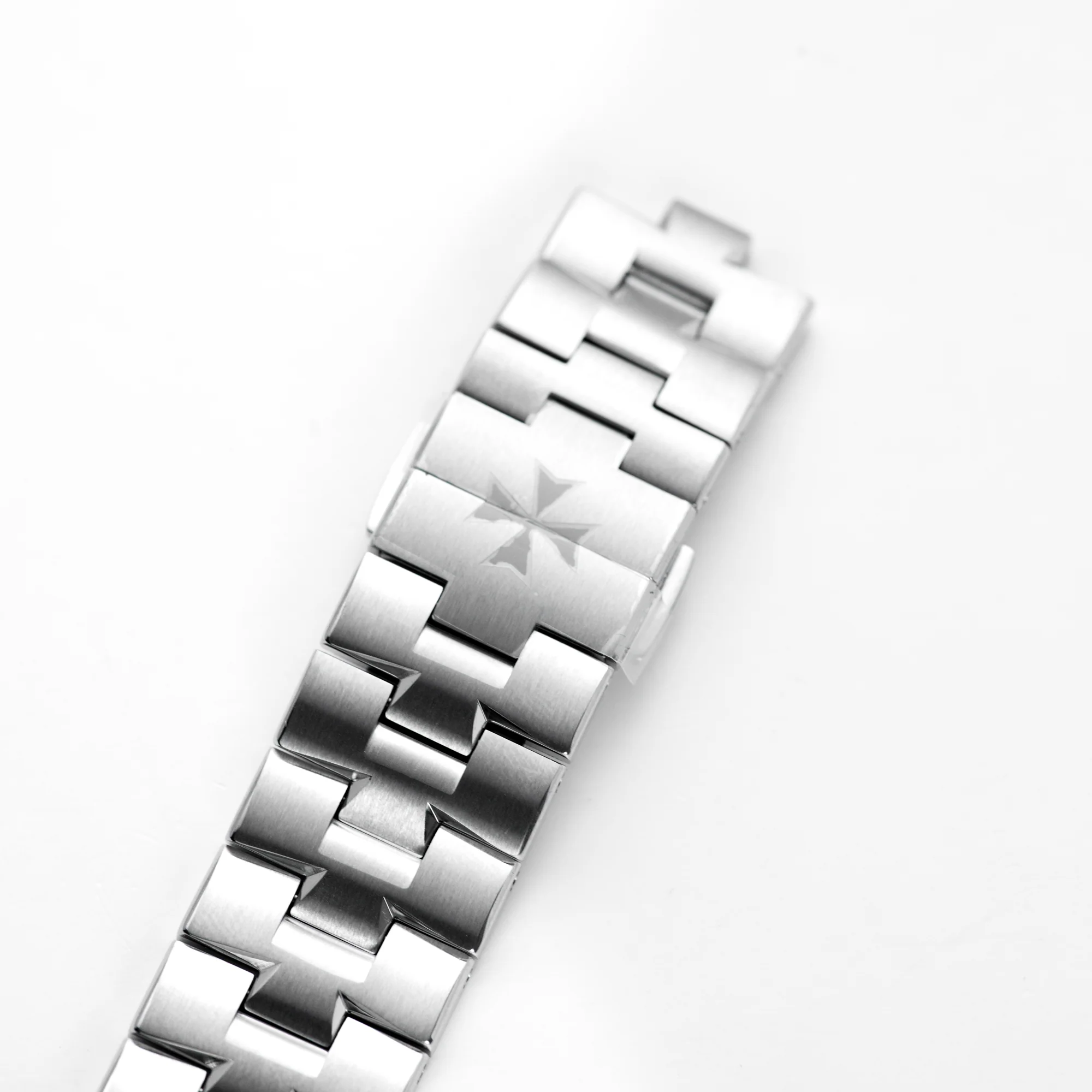 Overseas, 4500V - Image 4