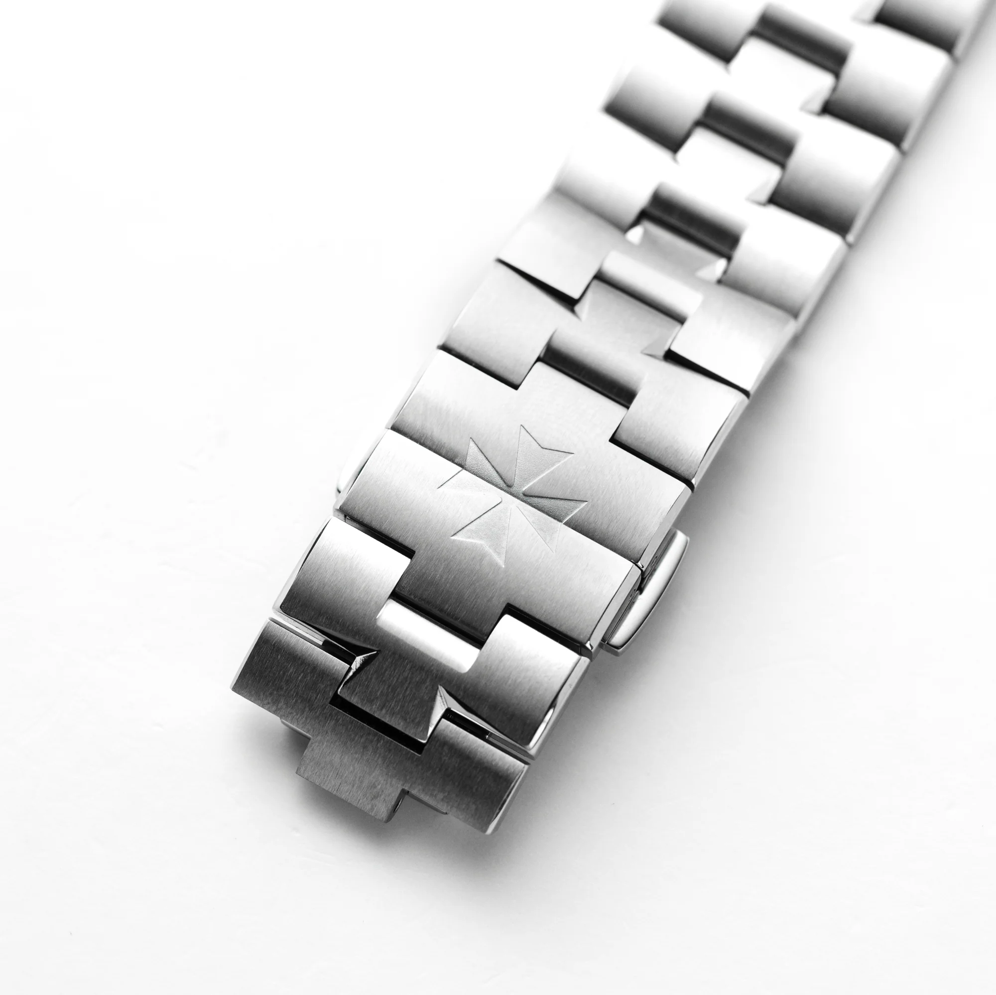 Overseas, 4500V - Image 4