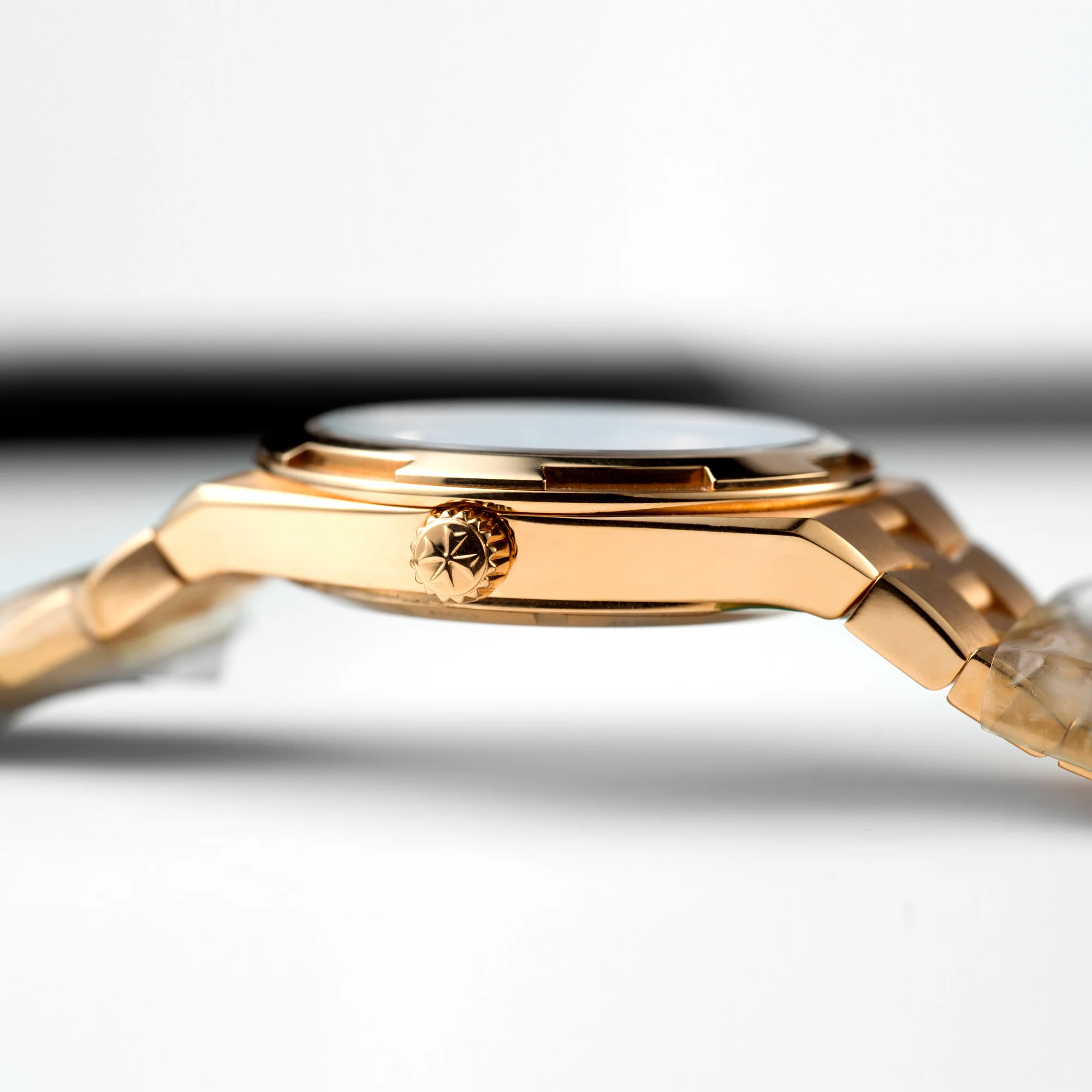 Overseas 41, 4500V - Image 6