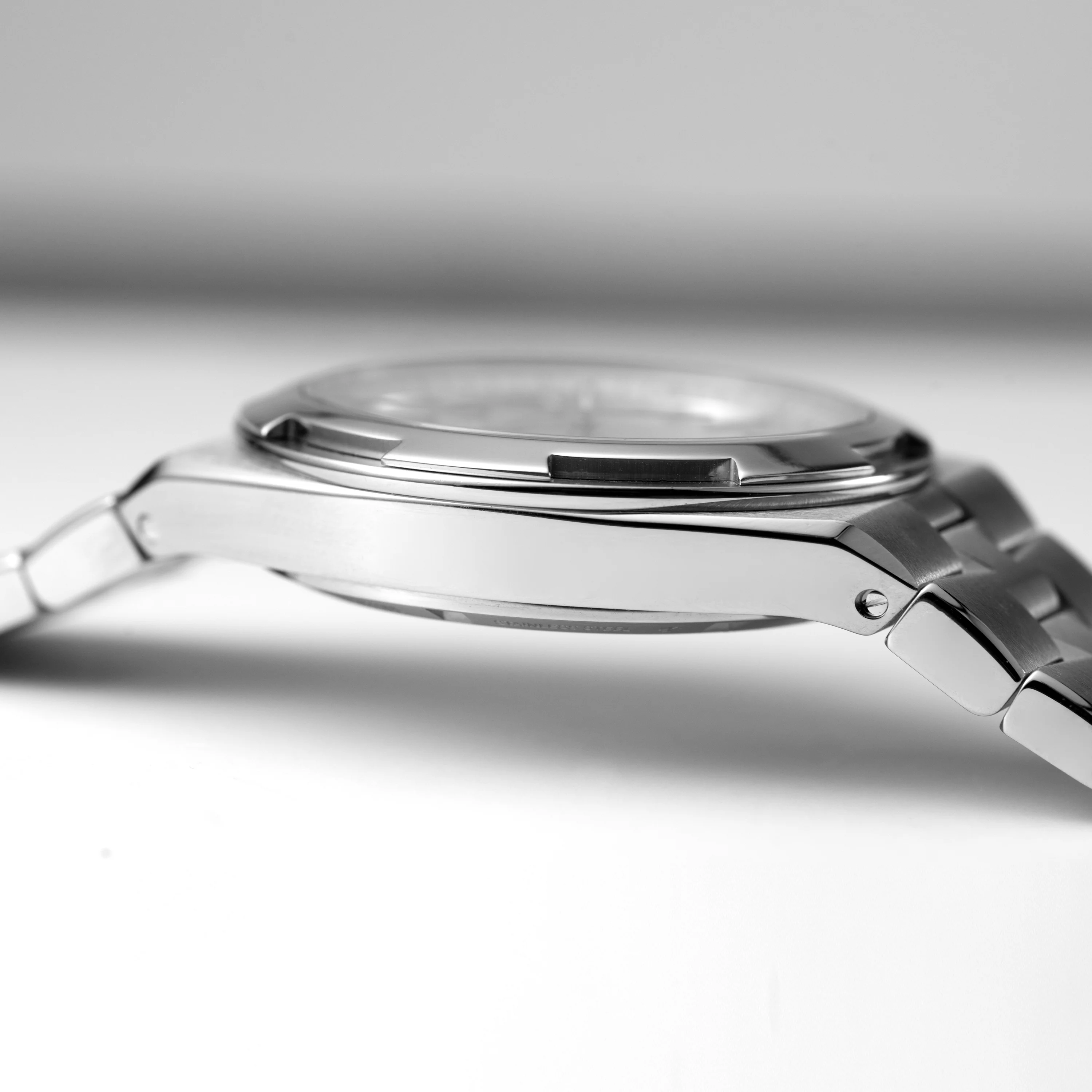 Overseas 41, 4500V - Image 5